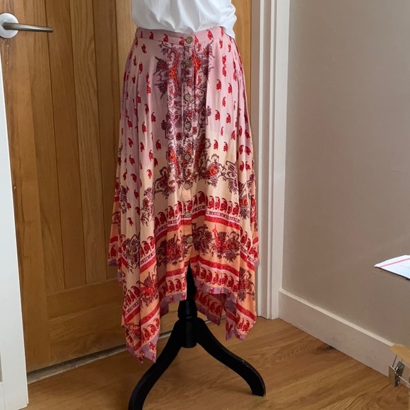 Angie, Long, Asymmetrical Hankercheif Skirt. Boho Chic! Small. Never been worn! - Picture 3 of 14
